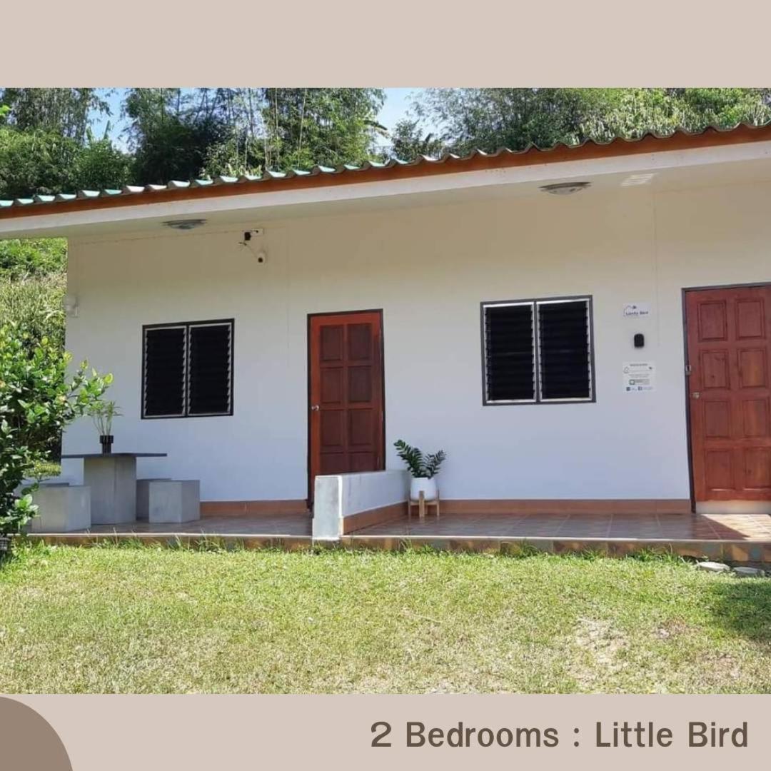 Villa Betong House In The Garden Exterior foto